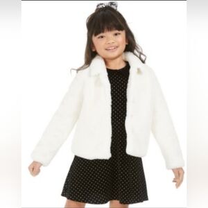 Epic threads faux fur girls jacket. Button entry